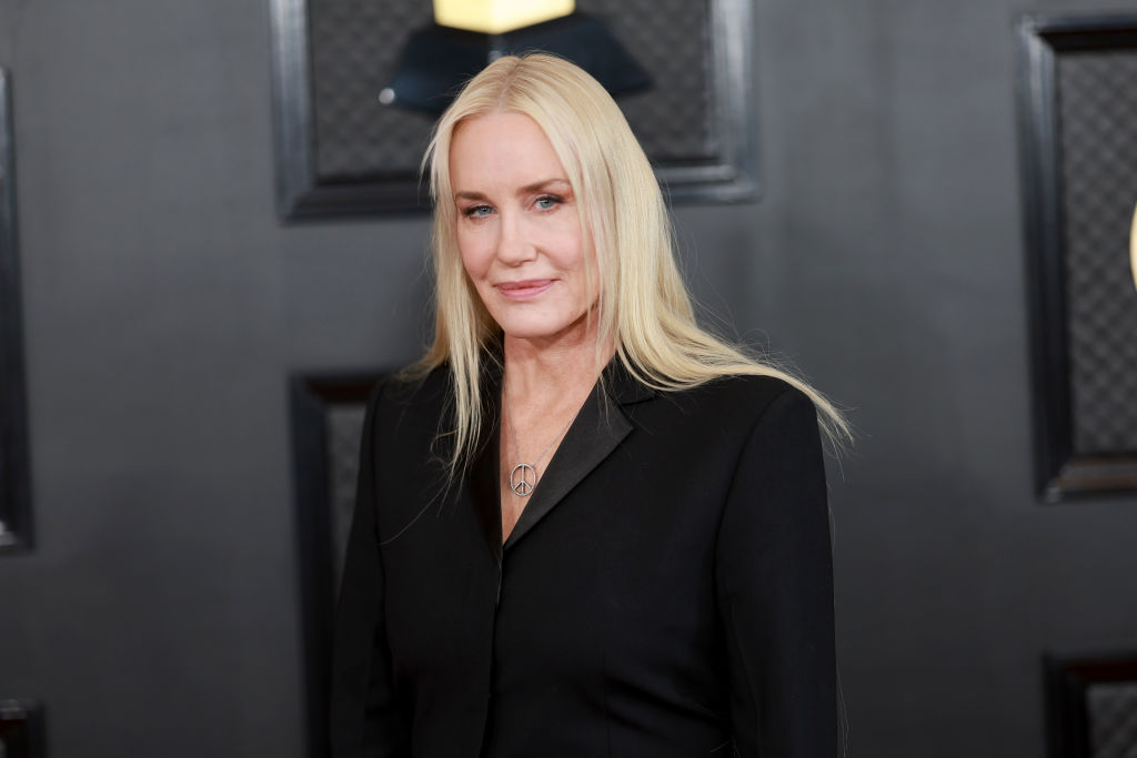 Daryl Hannah at the 65th GRAMMY Awards - Arrivals