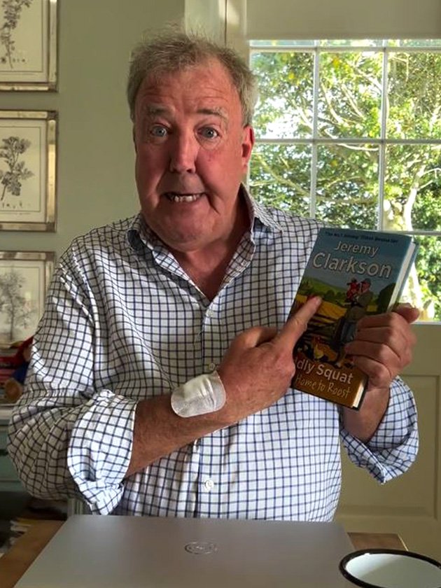 Jeremy Clarkson with a bandage on his wrist