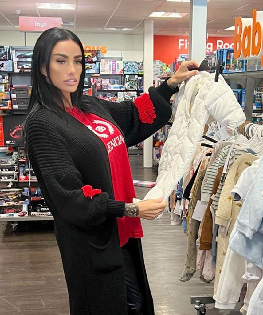 Katie Price snapped in TK Maxx looking at baby clothes