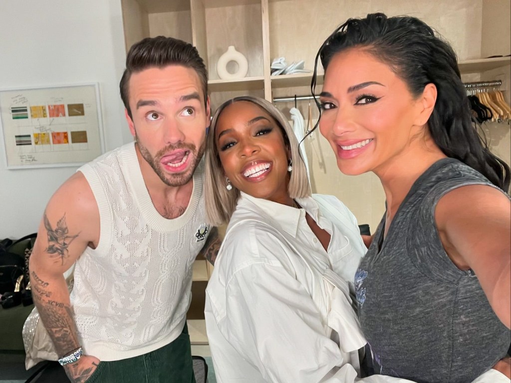 Liam Payne, Kelly Rowland and Nicole Scherzinger pose for a playful selfie during Building The Band